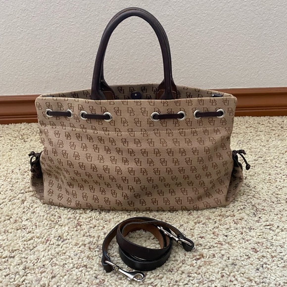 ❤️ Dooney & Bourke Bag - Picture 2 of 12